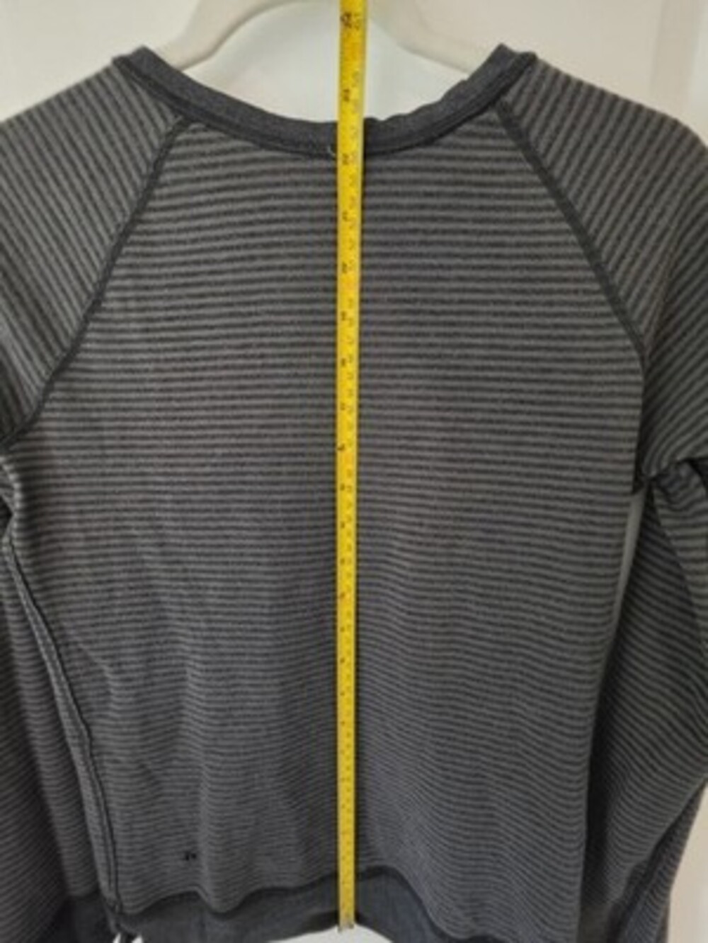 Lululemon Open Your Heart Reversible Pullover Women's Size 6 Gray ThumbholesYoga - Picture 6 of 7